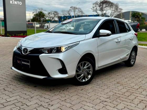 TOYOTA YARIS 1.5 16V FLEX XS MULTIDRIVE TOYOTA YARIS 1.5 16V FLEX XS MULTIDRIVE